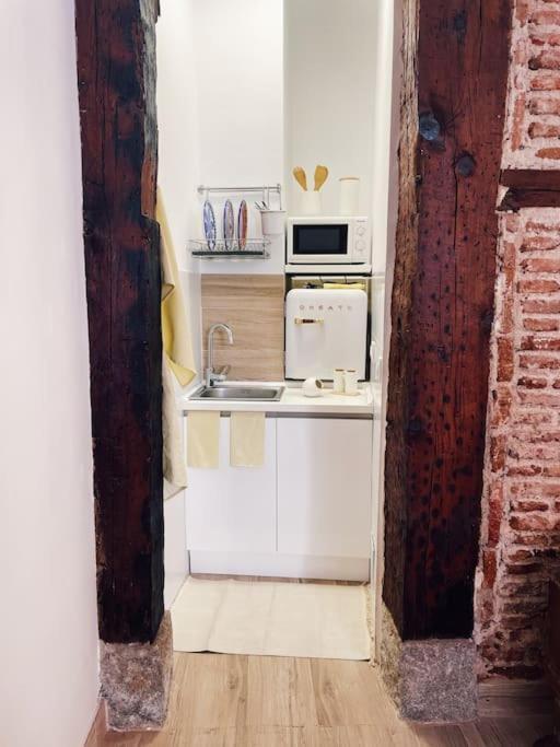 Apartamento Opera Suite Carmen Palacio Real Luxury Studio Madrid Exterior photo
